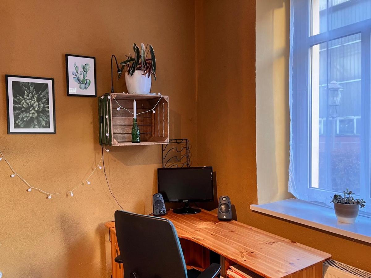 Gemutliche Oase - Tv, Beamer, Kuche Fur 4 Personen Appartement Dresden Buitenkant foto